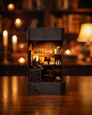 Detective Agency – Sherlock Holmes LED Book Nook