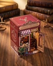 DIY Rustic Antler Book Nook | European Bookshelf Decor