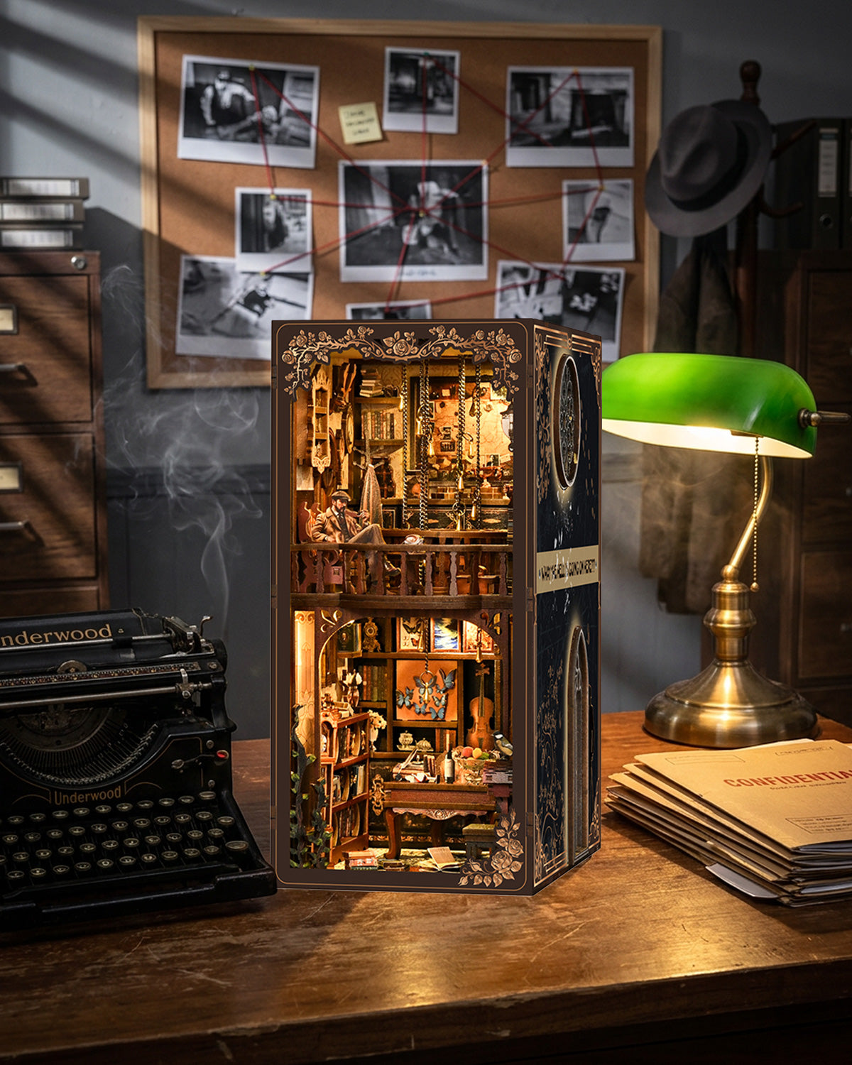 LED Detective Book Nook – Wooden Diorama